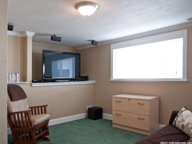 10273 S Crocus St, Sandy, UT 84094 — photo 11