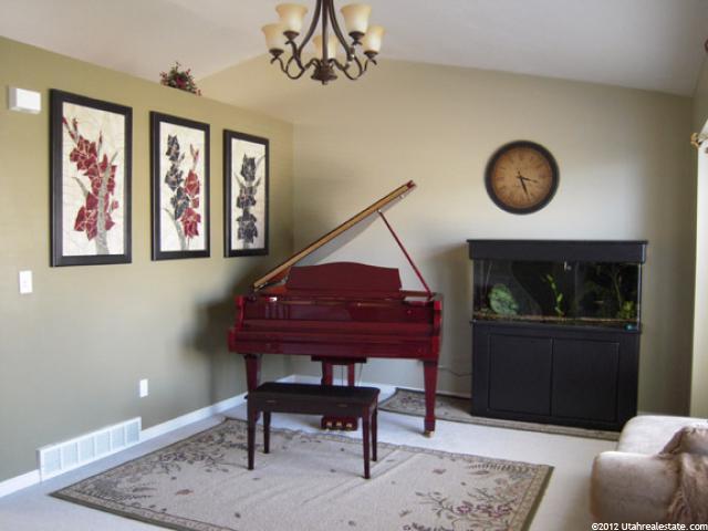 1641 N 160 W, Layton, UT 84041 — photo 2