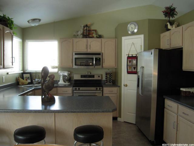 1641 N 160 W, Layton, UT 84041 — photo 5