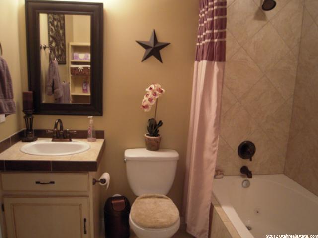 1641 N 160 W, Layton, UT 84041 — photo 9