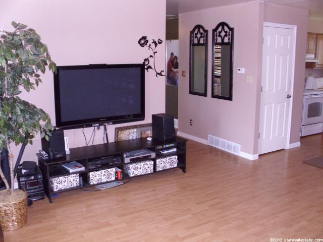 220 N 300 E, Orem, UT 84057 — photo 5
