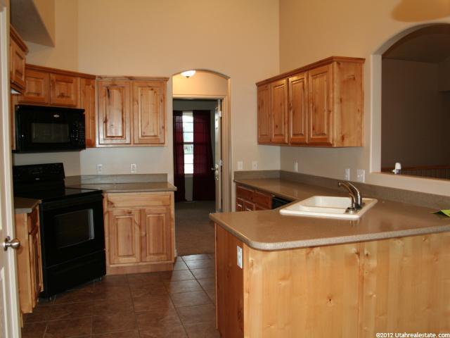 1311 W 1580 N, Clinton, UT 84015 — photo 2