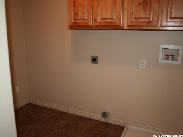 1311 W 1580 N, Clinton, UT 84015 — photo 10