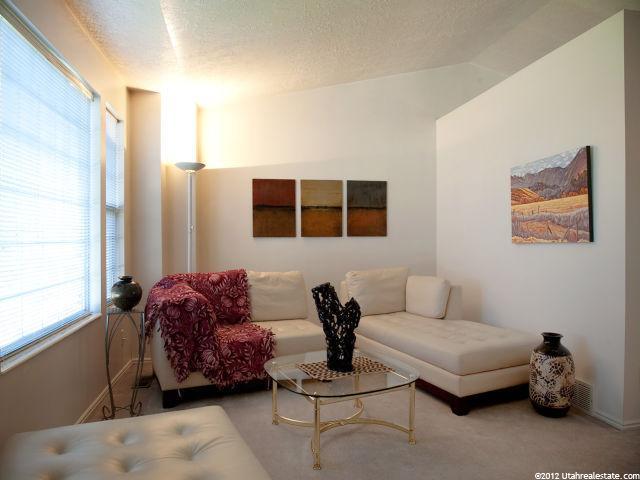 2072 N 900 W, Clinton, UT 84015 — photo 3