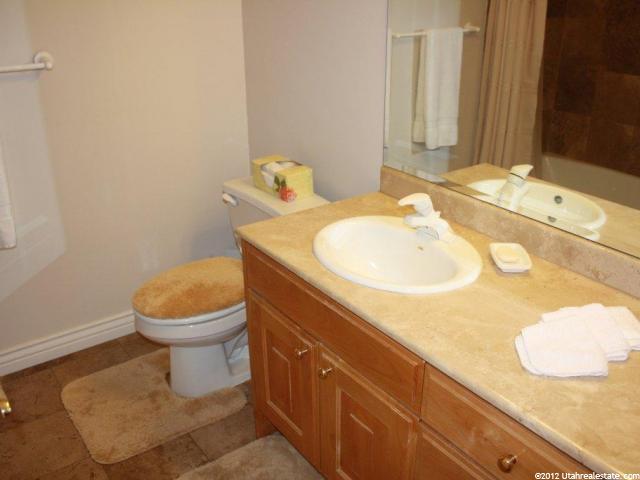 270 W 3950 N, Pleasant View, UT 84414 — photo 11
