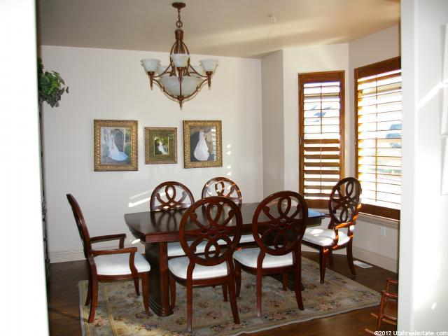736 E Edgewood S, South Ogden, UT 84403 — photo 3