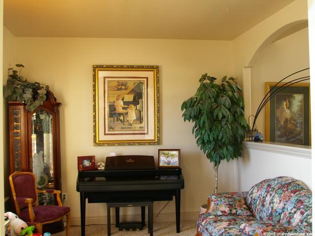 736 E Edgewood S, South Ogden, UT 84403 — photo 4