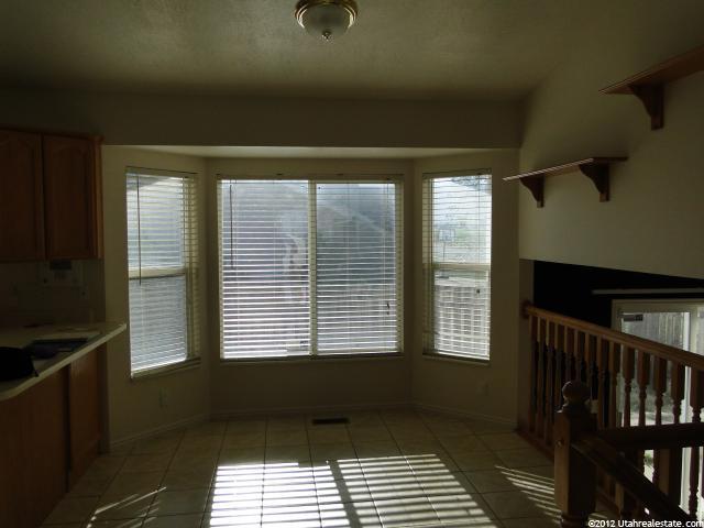 194 S 1300 W, Clearfield, UT 84015 — photo 4
