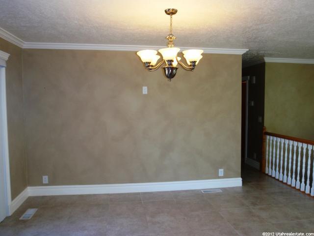 565 N Main St, Millville, UT 84326 — photo 4