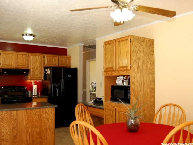 5670 S 3925 W, Roy, UT 84067 — photo 4