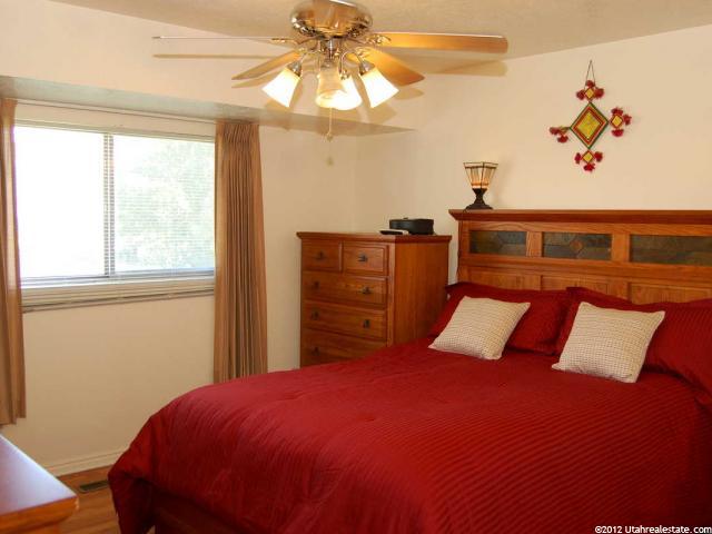 5670 S 3925 W, Roy, UT 84067 — photo 8