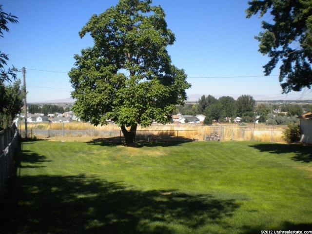 3993 S 2275 W, Roy, UT 84067 — photo 2