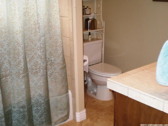 1715 E Flagstone Dr, St. George, UT 84790 — photo 8