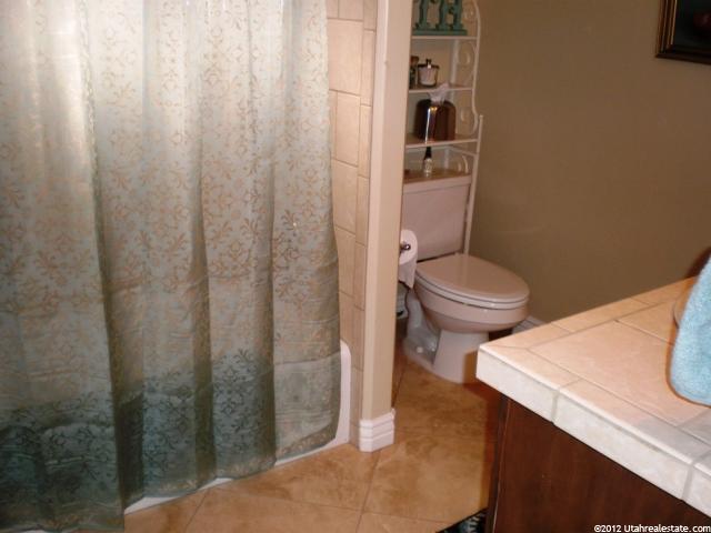 1715 E Flagstone Dr, St. George, UT 84790 — photo 9