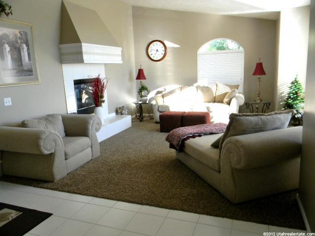 3584 N Lakeview Dr, North Ogden, UT 84414 — photo 6