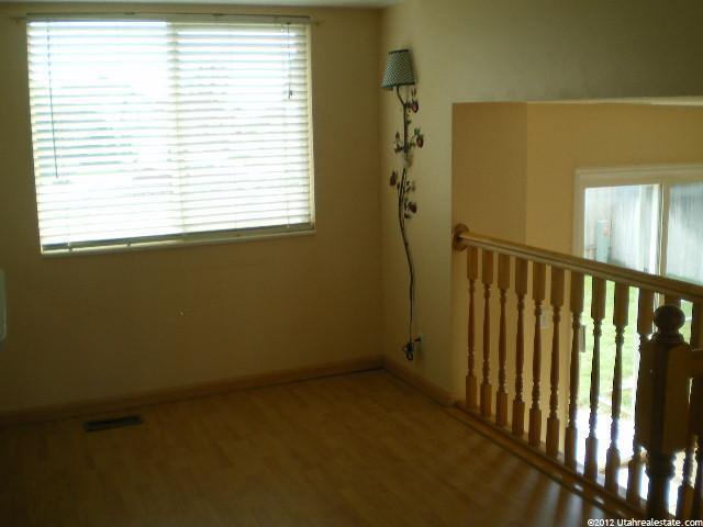 312 W 75 S, Clearfield, UT 84015 — photo 8