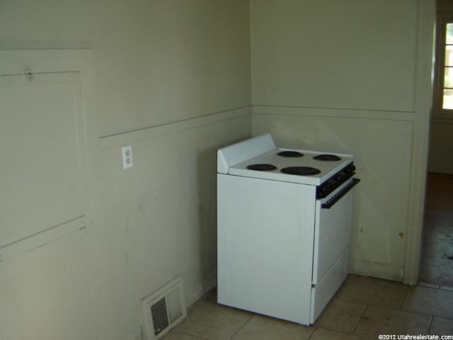 556 E 5th St, Ogden, UT 84404 — photo 4