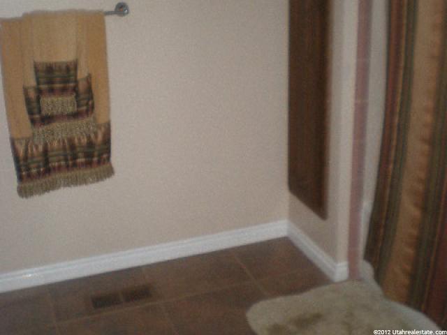 8142 S Deer Run Way E, South Weber, UT 84405 — photo 11