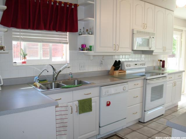 568 S Fowler Ave, Ogden, UT 84404 — photo 6
