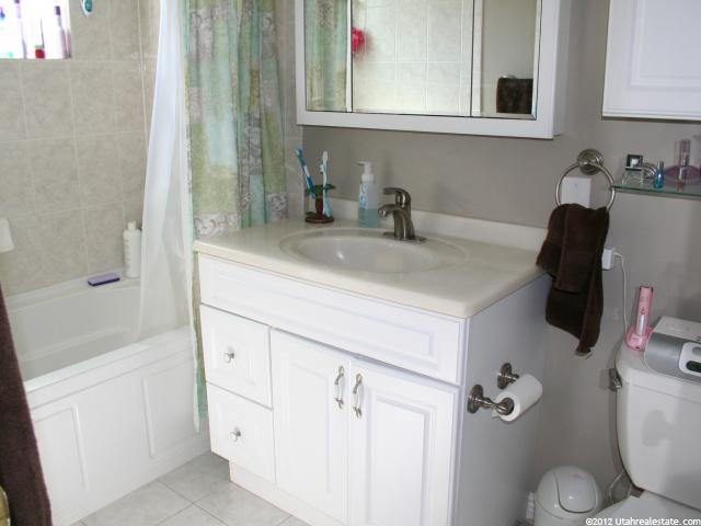 568 S Fowler Ave, Ogden, UT 84404 — photo 8