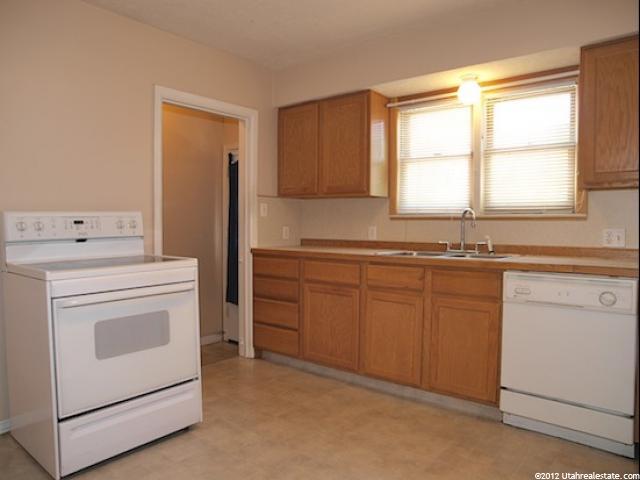 222 E 5600 S, Murray, UT 84107 — photo 5