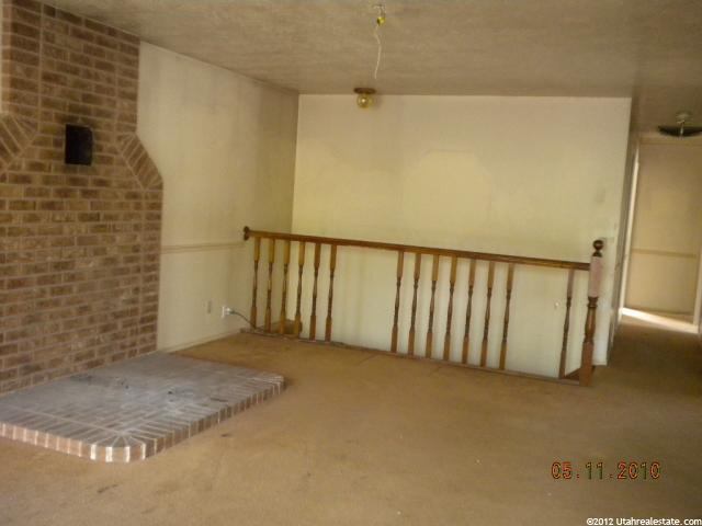 833 E 525 S, Layton, UT 84041 — photo 2