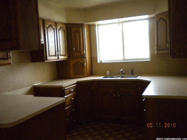 833 E 525 S, Layton, UT 84041 — photo 3