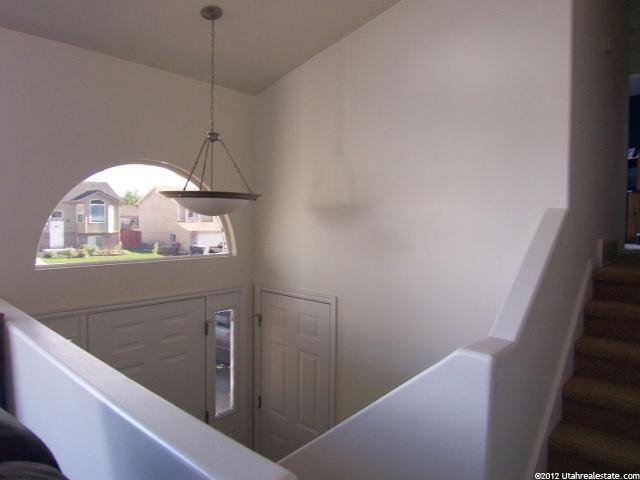 578 E Canyon View Dr N, Ogden, UT 84404 — photo 5