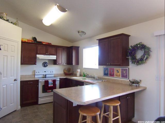 578 E Canyon View Dr N, Ogden, UT 84404 — photo 6