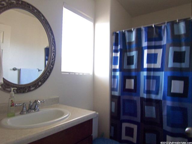 578 E Canyon View Dr N, Ogden, UT 84404 — photo 9