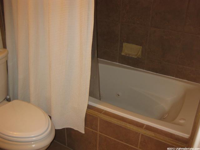 160 E 360 N, Providence, UT 84332 — photo 4