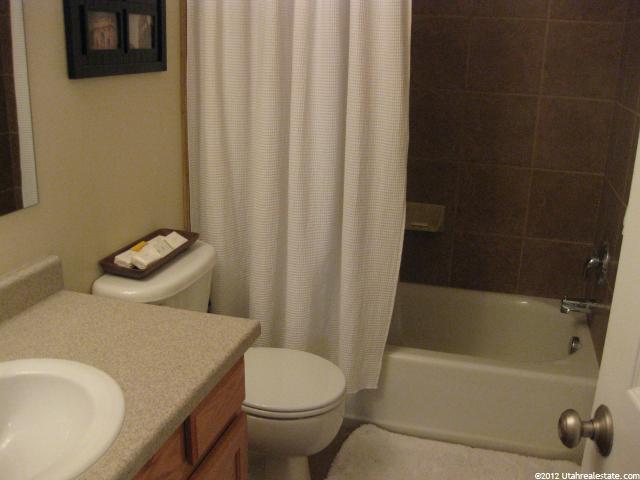160 E 360 N, Providence, UT 84332 — photo 9