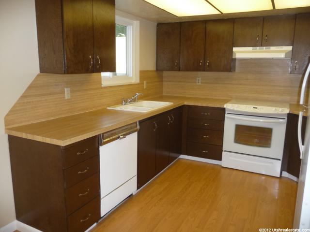831 E 700 N, Layton, UT 84041 — photo 2