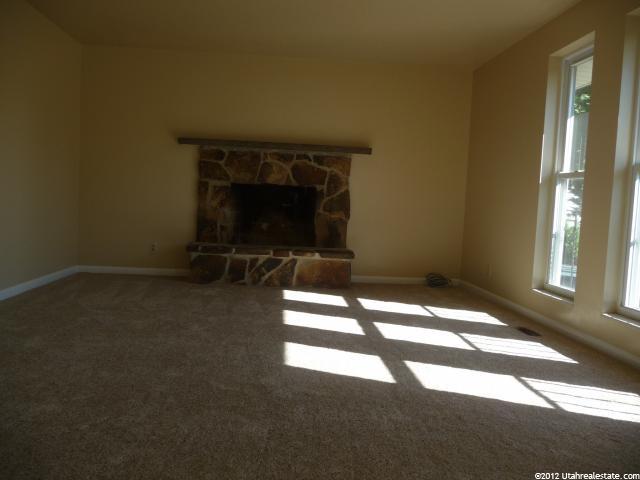 831 E 700 N, Layton, UT 84041 — photo 4