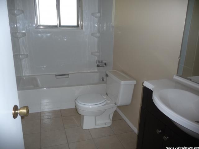 831 E 700 N, Layton, UT 84041 — photo 7