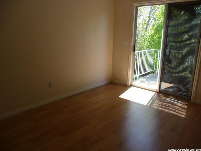536 S 925 E, Layton, UT 84041 — photo 9