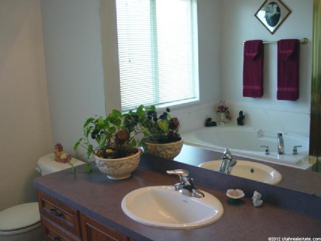 9418 E 500 S, Huntsville, UT 84317 — photo 8