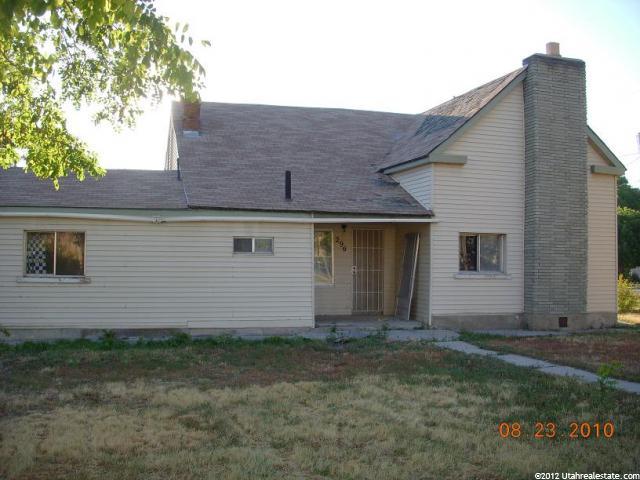 296 E 300 S, Nephi, UT 84648 — photo 2