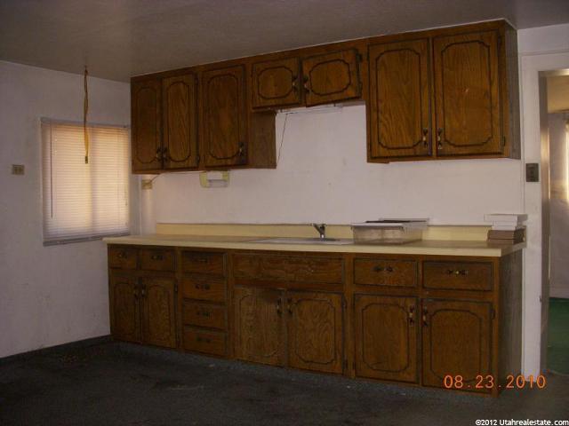 296 E 300 S, Nephi, UT 84648 — photo 3