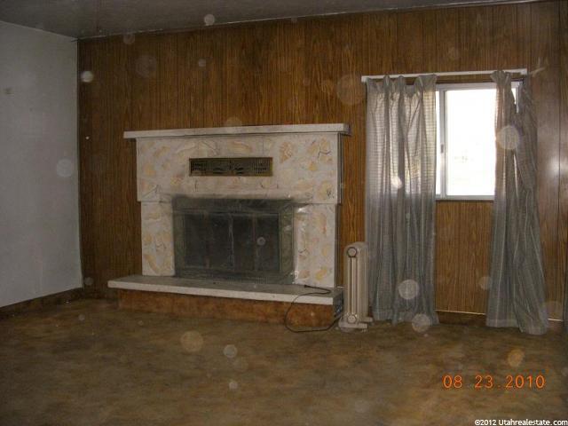 296 E 300 S, Nephi, UT 84648 — photo 4