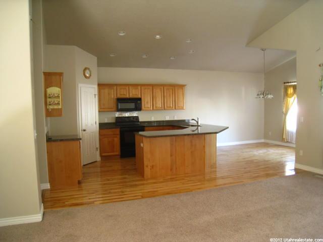 12512 S Andreas St, Riverton, UT 84065 — photo 2