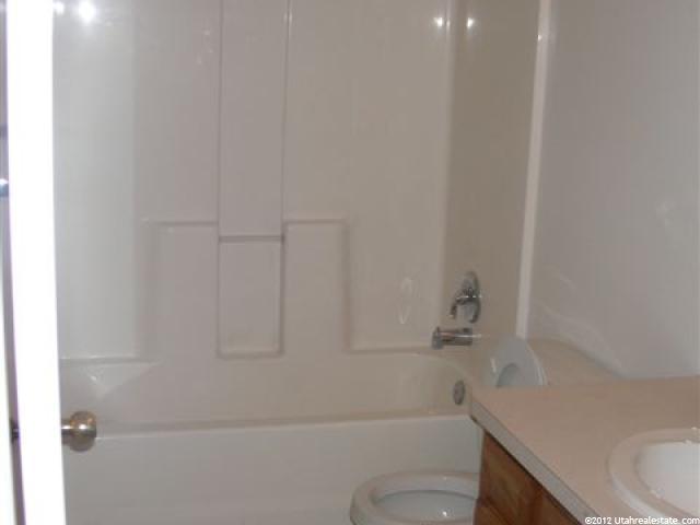 2131 W 2265 N, Clinton, UT 84015 — photo 4