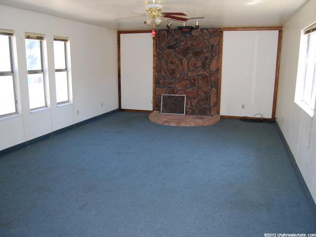 360 N 900 W, Vernal, UT 84078 — photo 2