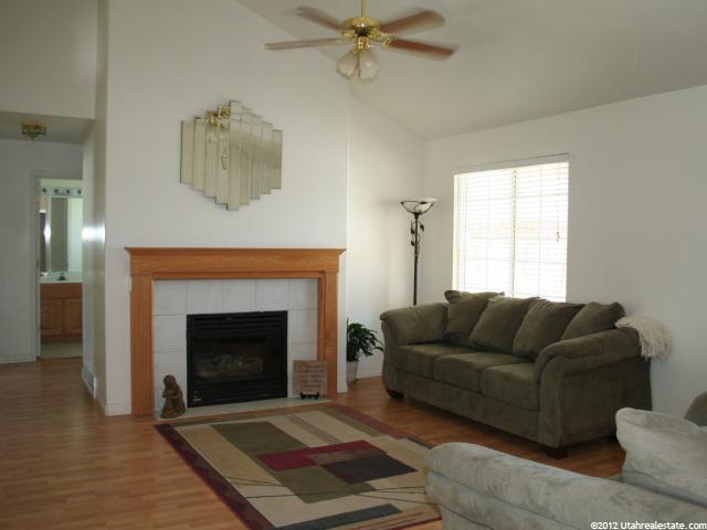 7512 S Maple Cir, South Weber, UT 84405 — photo 2