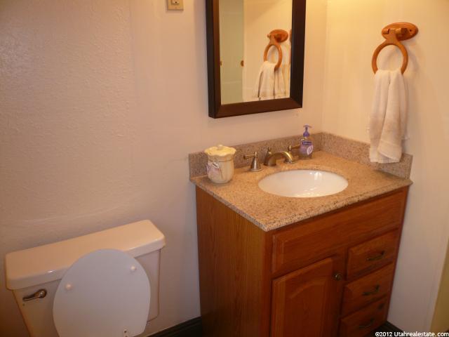 942 W 330 S, Logan, UT 84321 — photo 12