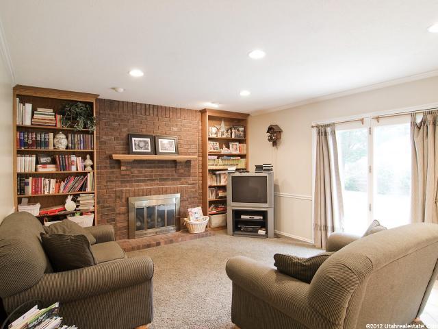 2494 E Willow Hills Dr S, Sandy, UT 84093 — photo 11