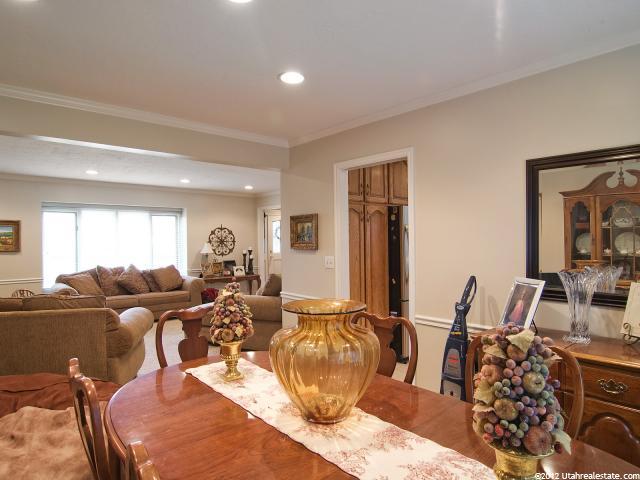 2494 E Willow Hills Dr S, Sandy, UT 84093 — photo 9