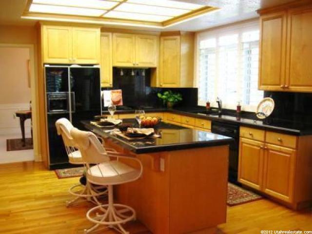 6187 S 2090 E, Holladay, UT 84121 — photo 4