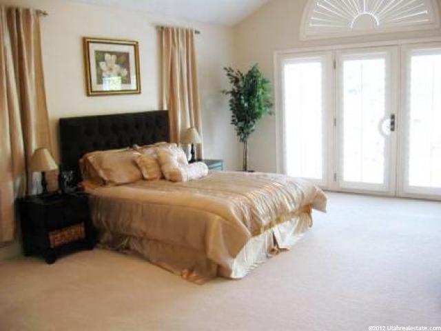 6187 S 2090 E, Holladay, UT 84121 — photo 10