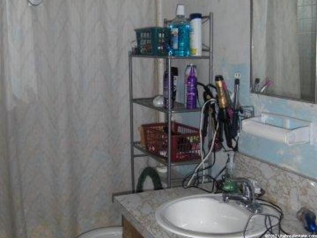 755 E Canfield Dr N, Ogden, UT 84404 — photo 9
